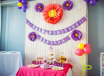 Como decorar o quarto para o aniversário da criança com as próprias mãos? (180+ Idéias Fotográficas) Nós fazemos dependendo das necessidades de idade