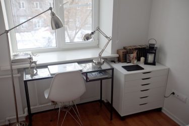 Como escolher uma mesa com gavetas e uma prateleira: (mais de 190 fotos) Organize o espaço de forma prática