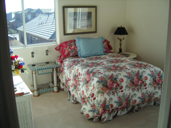 Como fazer espaço no quarto acima da cama: colocação de pinturas pelo Feng Shui. 170+ (Fotos) acentos brilhantes e elegantes