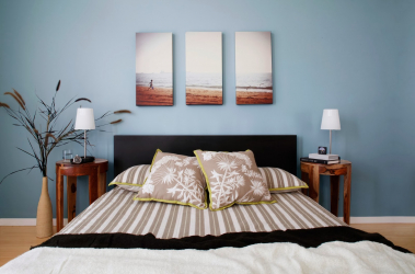 Como fazer espaço no quarto acima da cama: colocação de pinturas pelo Feng Shui. 170+ (Fotos) acentos brilhantes e elegantes