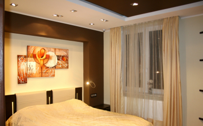 Como fazer espaço no quarto acima da cama: colocação de pinturas pelo Feng Shui. 170+ (Fotos) acentos brilhantes e elegantes