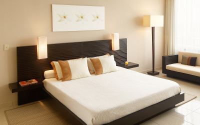 Como fazer espaço no quarto acima da cama: colocação de pinturas pelo Feng Shui. 170+ (Fotos) acentos brilhantes e elegantes