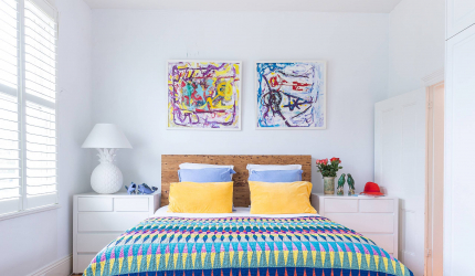Como fazer espaço no quarto acima da cama: colocação de pinturas pelo Feng Shui. 170+ (Fotos) acentos brilhantes e elegantes