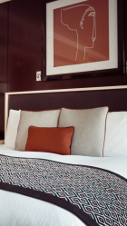 Como fazer espaço no quarto acima da cama: colocação de pinturas pelo Feng Shui. 170+ (Fotos) acentos brilhantes e elegantes