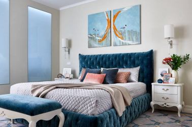 Como fazer espaço no quarto acima da cama: colocação de pinturas pelo Feng Shui. 170+ (Fotos) acentos brilhantes e elegantes