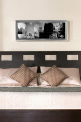 Como fazer espaço no quarto acima da cama: colocação de pinturas pelo Feng Shui. 170+ (Fotos) acentos brilhantes e elegantes