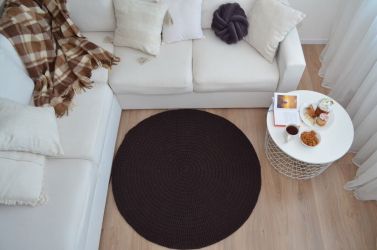 Fazemos as nossas próprias mãos: Como é que um tapete de fios fica no seu interior? (Mais de 85 fotos). Idéias legais para um design elegante (tapetes redondos, retangulares, feitos de pompons)