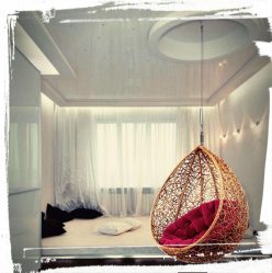 เก้าอี้ที่ถูกระงับจากหวายธรรมชาติและประดิษฐ์: 195+ ตัวเลือกภาพ (หวาย, macrame, พร้อมฝาครอบ)