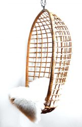 เก้าอี้ที่ถูกระงับจากหวายธรรมชาติและประดิษฐ์: 195+ ตัวเลือกภาพ (หวาย, macrame, พร้อมฝาครอบ)