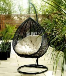 เก้าอี้ที่ถูกระงับจากหวายธรรมชาติและประดิษฐ์: 195+ ตัวเลือกภาพ (หวาย, macrame, พร้อมฝาครอบ)