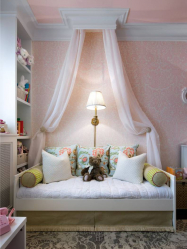 Design de cama de luxo com um dossel para o conforto romântico. 160+ (Fotos) para quartos para adultos e crianças (+ Avaliações)