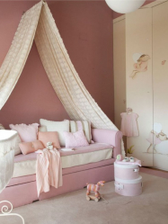 Design de cama de luxo com um dossel para o conforto romântico. 160+ (Fotos) para quartos para adultos e crianças (+ Avaliações)