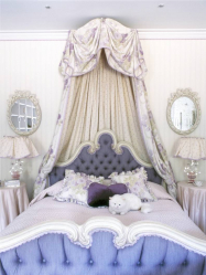 Design de cama de luxo com um dossel para o conforto romântico. 160+ (Fotos) para quartos para adultos e crianças (+ Avaliações)