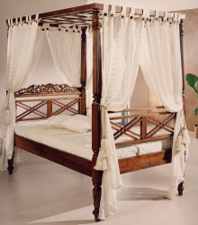 Design de cama de luxo com um dossel para o conforto romântico. 160+ (Fotos) para quartos para adultos e crianças (+ Avaliações)