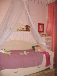 Design de cama de luxo com um dossel para o conforto romântico. 160+ (Fotos) para quartos para adultos e crianças (+ Avaliações)