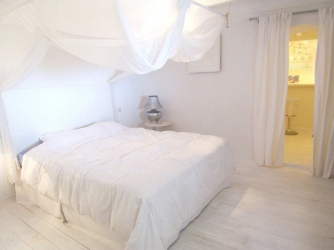 Design de cama de luxo com um dossel para o conforto romântico. 160+ (Fotos) para quartos para adultos e crianças (+ Avaliações)