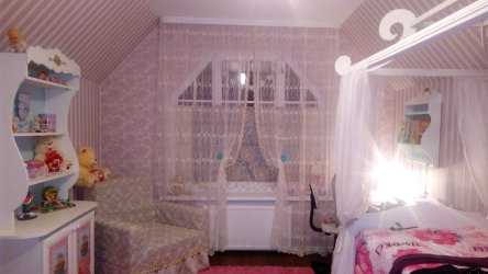Design de cama de luxo com um dossel para o conforto romântico. 160+ (Fotos) para quartos para adultos e crianças (+ Avaliações)