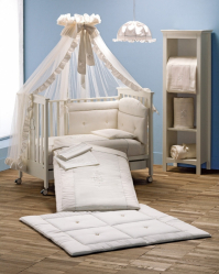 Design de cama de luxo com um dossel para o conforto romântico. 160+ (Fotos) para quartos para adultos e crianças (+ Avaliações)