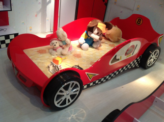 Como adicionar passas ao berçário: uma cama na forma de um carro para meninos e meninas (mais de 85 fotos).Características de uso no interior