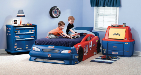 Como adicionar passas ao berçário: uma cama na forma de um carro para meninos e meninas (mais de 85 fotos). Características de uso no interior