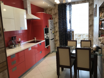 Cozinha combinada com loggia: maneiras reais de usar o local com sabedoria. Design de interiores não chato (mais de 120 fotos)
