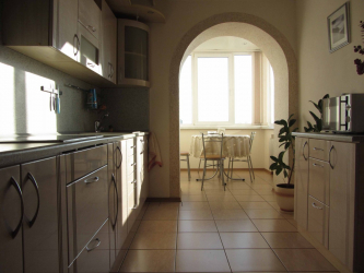 Cozinha combinada com loggia: maneiras reais de usar o local com sabedoria. Design de interiores não chato (mais de 120 fotos)