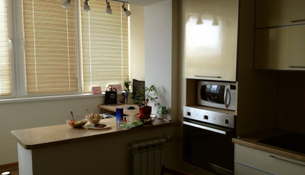Cozinha combinada com loggia: maneiras reais de usar o local com sabedoria. Design de interiores não chato (mais de 120 fotos)