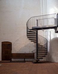 290+ Fotos de belas Opções de escadas para o segundo andar em uma casa particular (madeira, metal, concreto)
