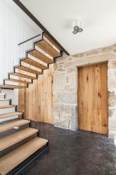 290+ Fotos de belas Opções de escadas para o segundo andar em uma casa particular (madeira, metal, concreto)