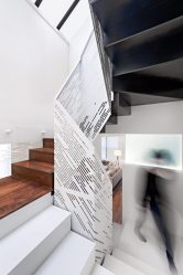 290+ Fotos de belas Opções de escadas para o segundo andar em uma casa particular (madeira, metal, concreto)