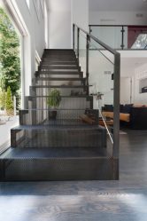 290+ Fotos de belas Opções de escadas para o segundo andar em uma casa particular (madeira, metal, concreto)
