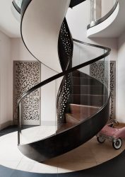 290+ Fotos de belas Opções de escadas para o segundo andar em uma casa particular (madeira, metal, concreto)