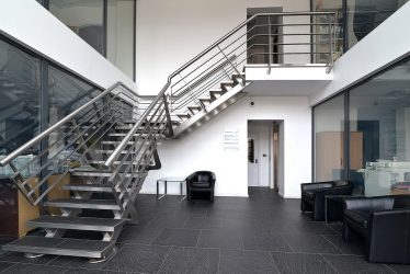 290+ Fotos de belas Opções de escadas para o segundo andar em uma casa particular (madeira, metal, concreto)