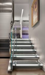290+ Fotos de belas Opções de escadas para o segundo andar em uma casa particular (madeira, metal, concreto)