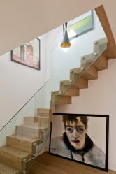 290+ Fotos de belas Opções de escadas para o segundo andar em uma casa particular (madeira, metal, concreto)