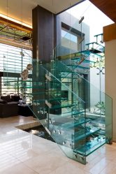290+ Fotos de belas Opções de escadas para o segundo andar em uma casa particular (madeira, metal, concreto)