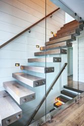 290+ Fotos de belas Opções de escadas para o segundo andar em uma casa particular (madeira, metal, concreto)