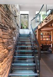 290+ Fotos de belas Opções de escadas para o segundo andar em uma casa particular (madeira, metal, concreto)