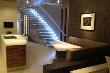 290+ Fotos de belas Opções de escadas para o segundo andar em uma casa particular (madeira, metal, concreto)