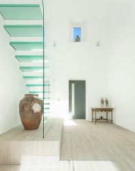 290+ Fotos de belas Opções de escadas para o segundo andar em uma casa particular (madeira, metal, concreto)