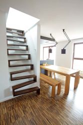 290+ Fotos de belas Opções de escadas para o segundo andar em uma casa particular (madeira, metal, concreto)