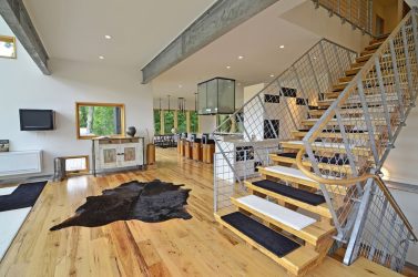 290+ Fotos de belas Opções de escadas para o segundo andar em uma casa particular (madeira, metal, concreto)