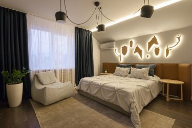 Lustres modernos no interior do quarto (mais de 190 fotos) - Como escolher um elemento de design brilhante para uma atmosfera tranquila?