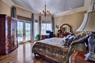 Lustres modernos no interior do quarto (mais de 190 fotos) - Como escolher um elemento de design brilhante para uma atmosfera tranquila?