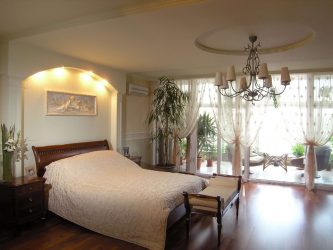 Lustres modernos no interior do quarto (mais de 190 fotos) - Como escolher um elemento de design brilhante para uma atmosfera tranquila?