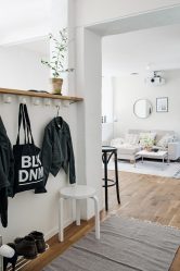 Como equipar o pequeno corredor no mobiliário do apartamento? Beautiful Modern Interiors (mais de 205 fotos)