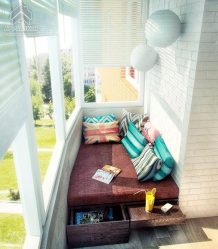 Como equipar uma pequena varanda em um apartamento: elegante, bonito, prático? 190+ (Fotos) Interiores com acabamento