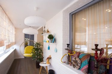 Como equipar uma pequena varanda em um apartamento: elegante, bonito, prático? 190+ (Fotos) Interiores com acabamento