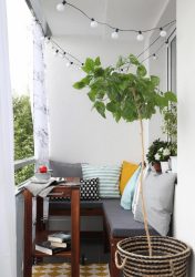 Como equipar uma pequena varanda em um apartamento: elegante, bonito, prático? 190+ (Fotos) Interiores com acabamento