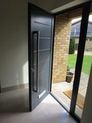 Entrada da porta de metal para a casa (mais de 175 fotos): Da seleção à decoração